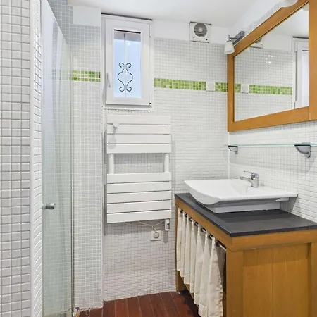 Duplex Climatise Avec Terrasse, 1 Chambre, Parking Prive, Proche - Fr-1-326-559 *