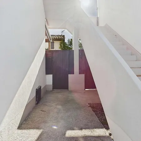Duplex Climatise Avec Terrasse, 1 Chambre, Parking Prive, Proche - Fr-1-326-559 Apartment *