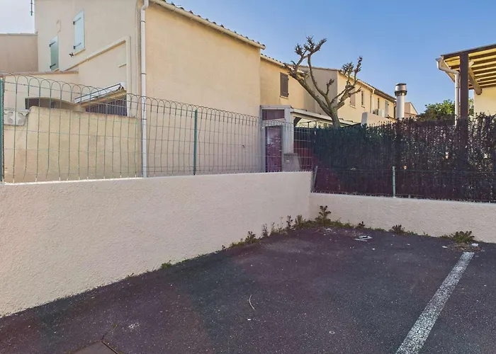 Appartement Duplex Climatisé Avec Terrasse, 1 Chambre, Parking Privé, Proche - Fr-1-326-559 *